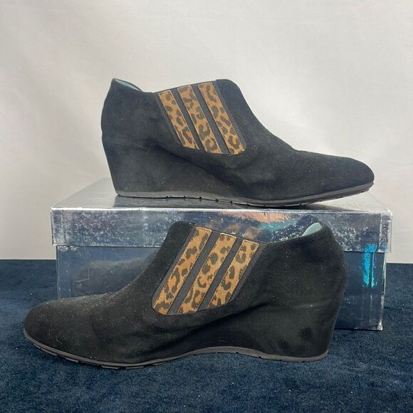 Thierry Rabotin Black Suede With Animal Print Booties - Picture 1 of 6